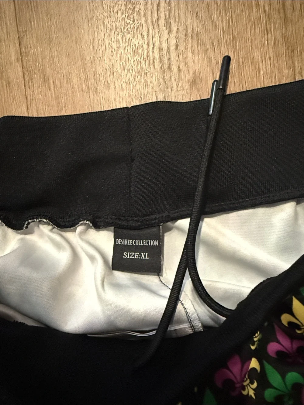 Desiree Collection NOLA fleur-de-lis print jogger pants size XL - Picture 7 of 14
